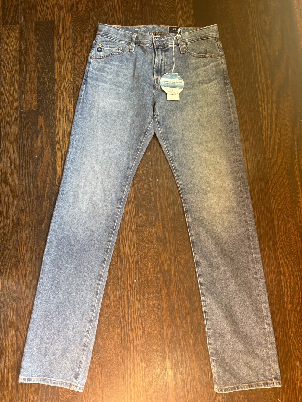 AG Jeans The Graduate Tailored Leg Men’s Jeans 30x34 Light Wash NWT